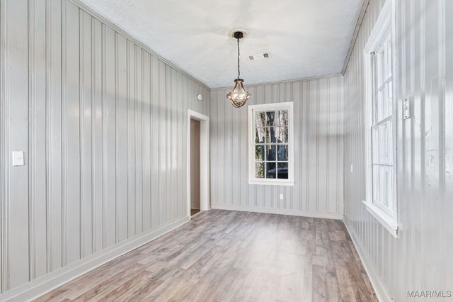 203 Briar Loop Road, Deatsville, AL 36022