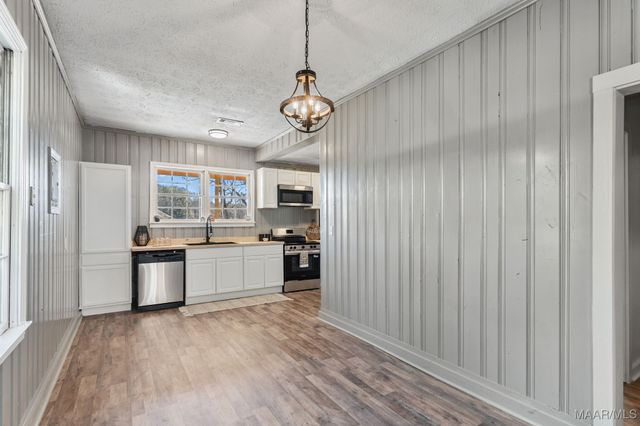 203 Briar Loop Road, Deatsville, AL 36022