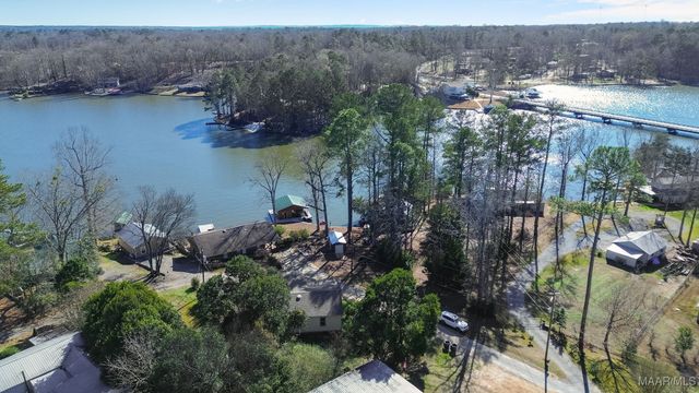 203 Briar Loop Road, Deatsville, AL 36022