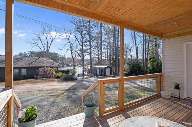 203 Briar Loop Road, Deatsville, AL 36022
