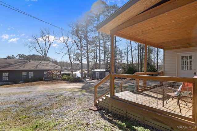 203 Briar Loop Road, Deatsville, AL 36022