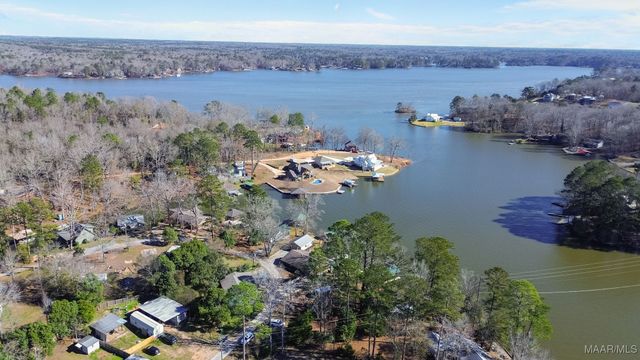 203 Briar Loop Road, Deatsville, AL 36022