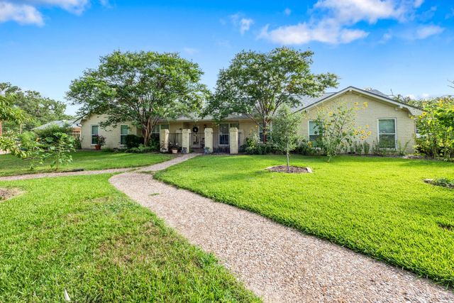 1026 Rose Circle, College Station, TX 77840