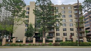 661 Bering Drive 407, Houston, TX 77057