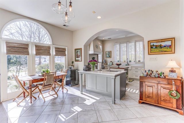 2786 BURROWS FARM CV, Germantown, TN 38138