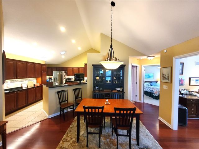 252 FAIR MEADOW DRIVE, Chartiers, PA 15301