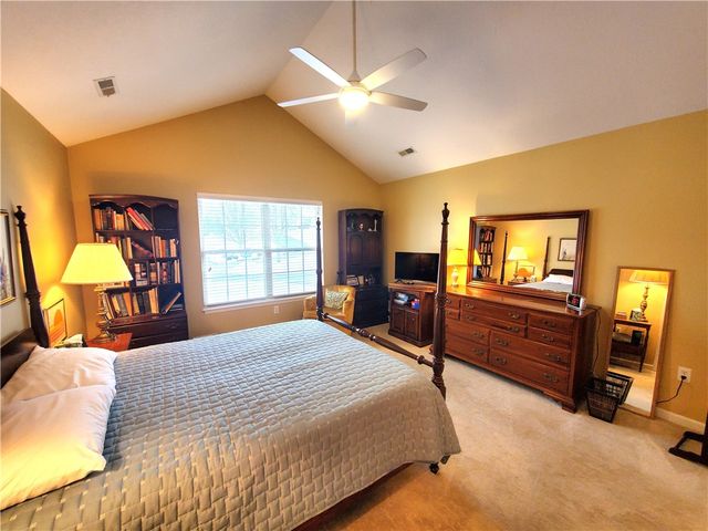 252 FAIR MEADOW DRIVE, Chartiers, PA 15301