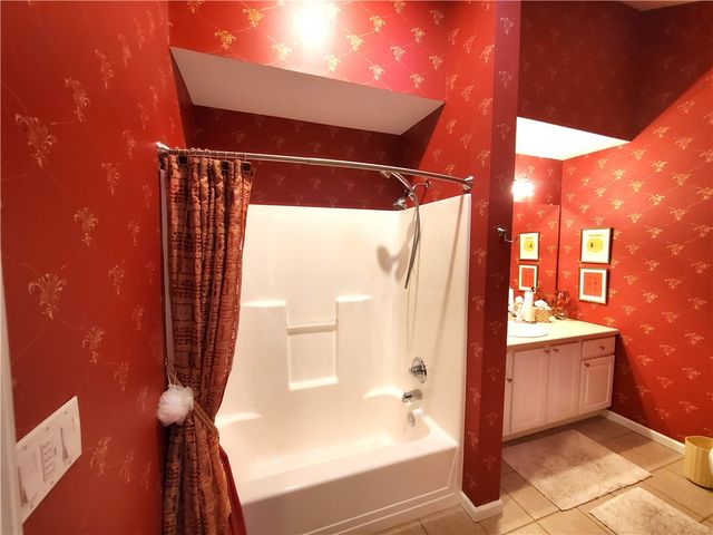 252 FAIR MEADOW DRIVE, Chartiers, PA 15301