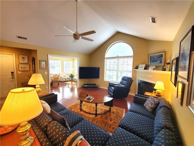 252 FAIR MEADOW DRIVE, Chartiers, PA 15301