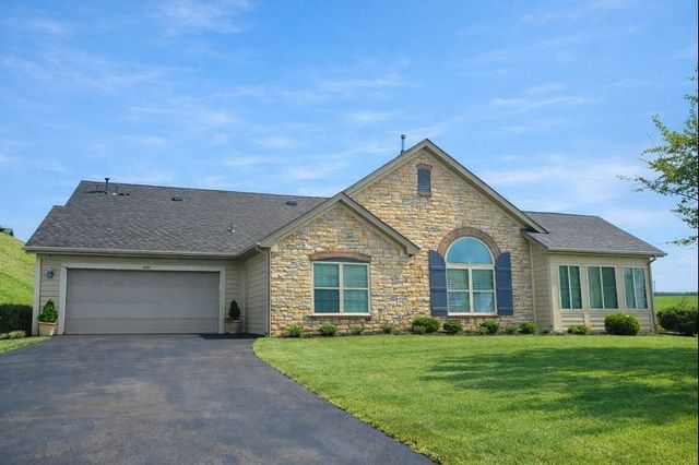 252 FAIR MEADOW DRIVE, Chartiers, PA 15301