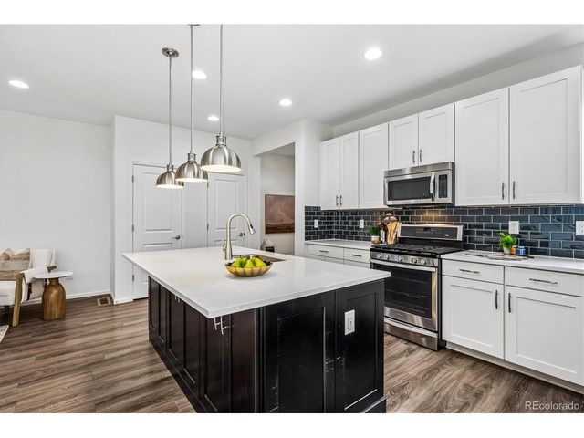 5167 Clinton St, Denver, CO 80238
