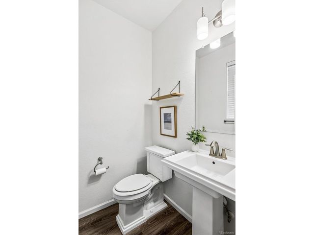 5167 Clinton St, Denver, CO 80238