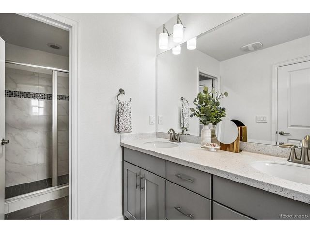 5167 Clinton St, Denver, CO 80238