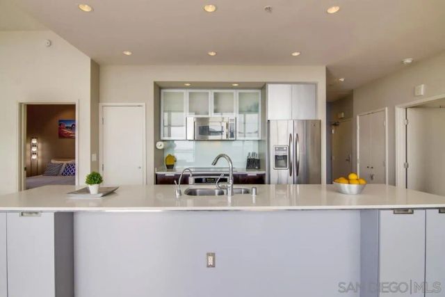 575 6th Ave 1905, San Diego, CA 92101