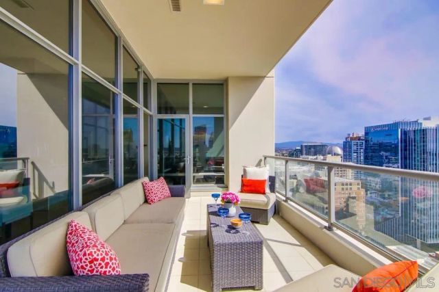 575 6th Ave 1905, San Diego, CA 92101