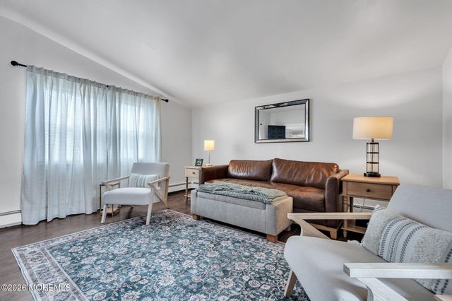 82 Clearwater Drive, Waretown, NJ 08758