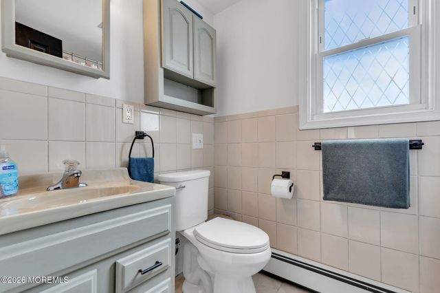 82 Clearwater Drive, Waretown, NJ 08758