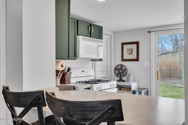 82 Clearwater Drive, Waretown, NJ 08758