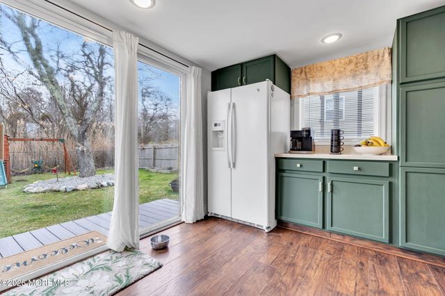 82 Clearwater Drive, Waretown, NJ 08758