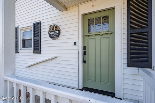 82 Clearwater Drive, Waretown, NJ 08758