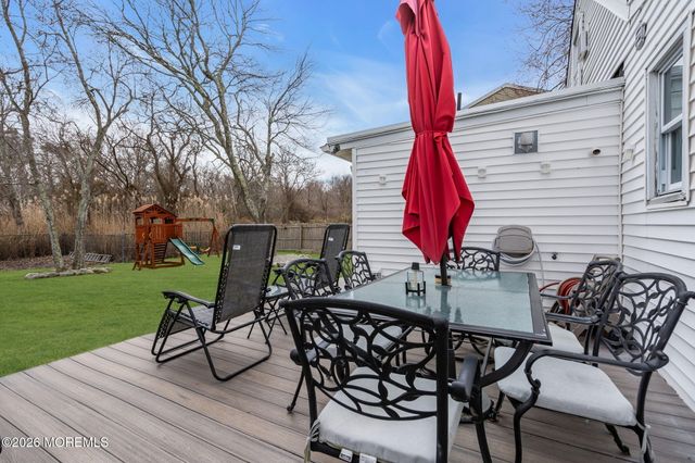 82 Clearwater Drive, Waretown, NJ 08758