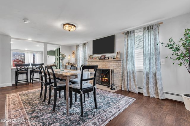 82 Clearwater Drive, Waretown, NJ 08758