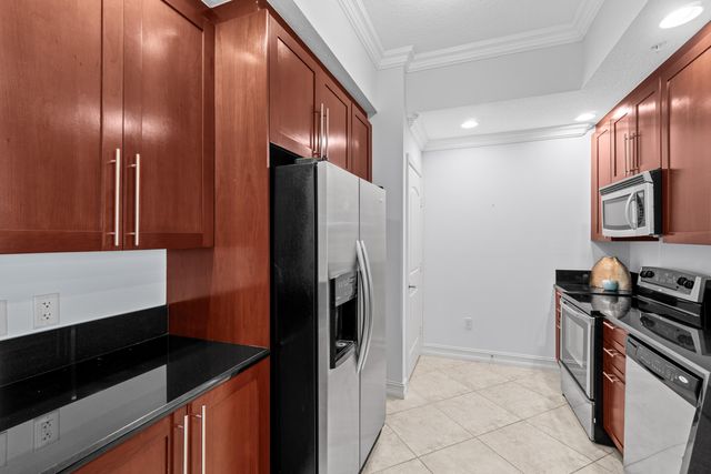 701 S Olive Avenue 713, West Palm Beach, FL 33401