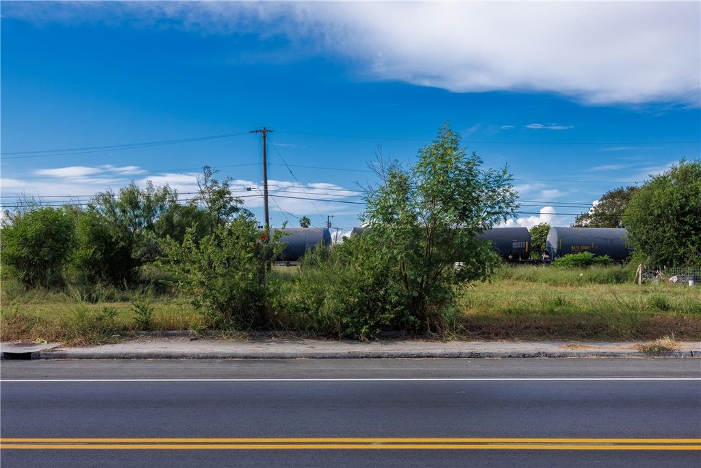 0 W Avenue A, Robstown, TX 78380