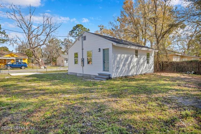 3138 N 3RD ST Circle, Jacksonville, FL 32254