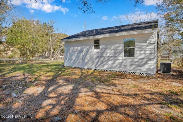 3138 N 3RD ST Circle, Jacksonville, FL 32254