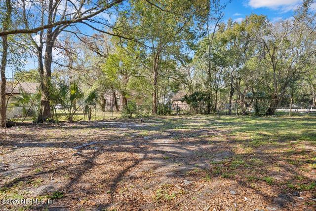 3138 N 3RD ST Circle, Jacksonville, FL 32254