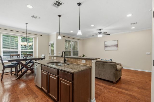 13400 Briarwick DR 1802, Austin, TX 78729