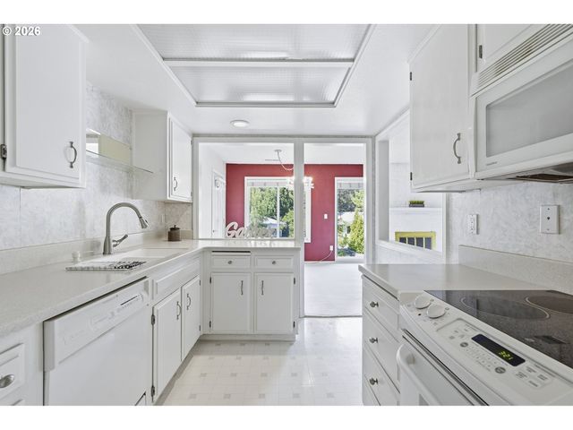 8229 Sw MARINERS Dr, Wilsonville, OR 97070
