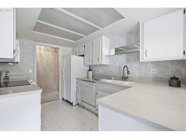 8229 Sw MARINERS Dr, Wilsonville, OR 97070