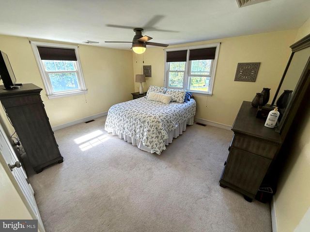 1495 CEDAR HILL RD, Pottstown, PA 19464