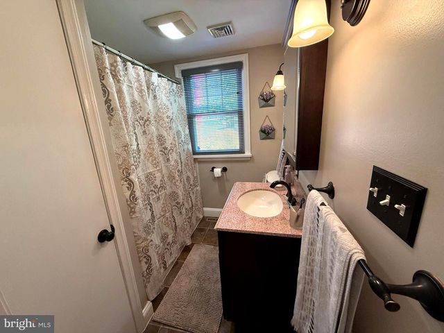 1495 CEDAR HILL RD, Pottstown, PA 19464