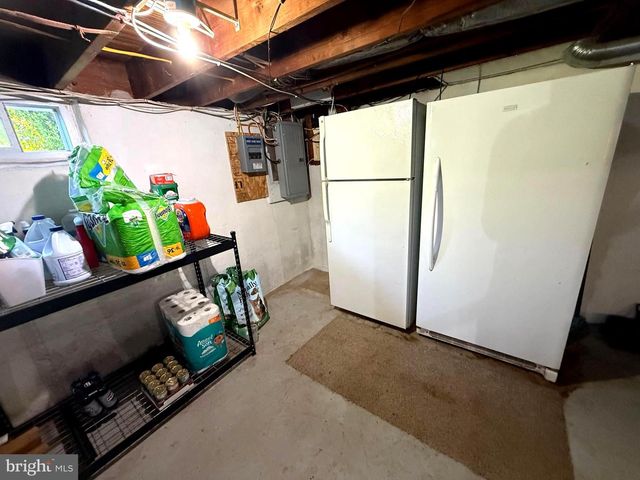 1495 CEDAR HILL RD, Pottstown, PA 19464