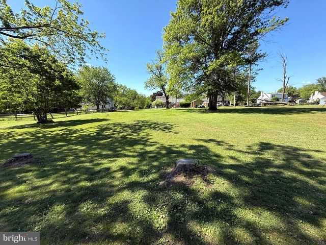 1495 CEDAR HILL RD, Pottstown, PA 19464