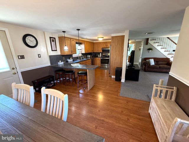 1495 CEDAR HILL RD, Pottstown, PA 19464