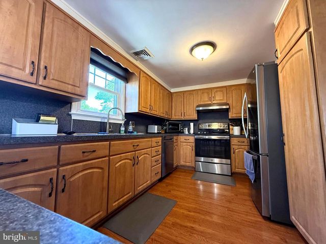 1495 CEDAR HILL RD, Pottstown, PA 19464