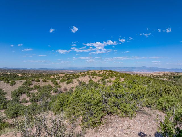 43 Calle Cielo, Santa Fe, NM 87506