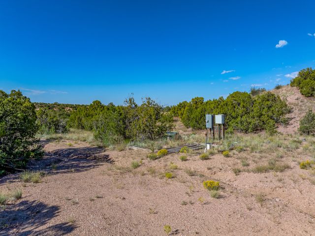 43 Calle Cielo, Santa Fe, NM 87506