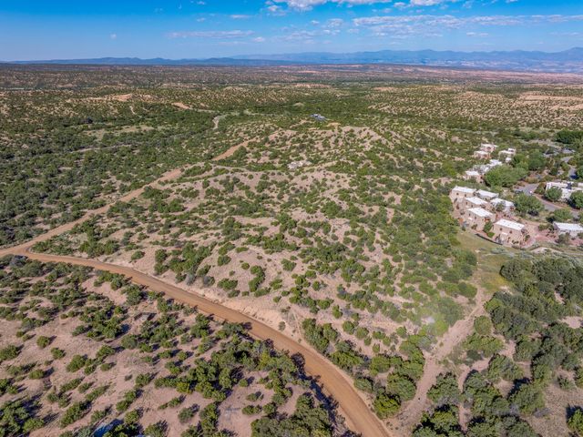 43 Calle Cielo, Santa Fe, NM 87506