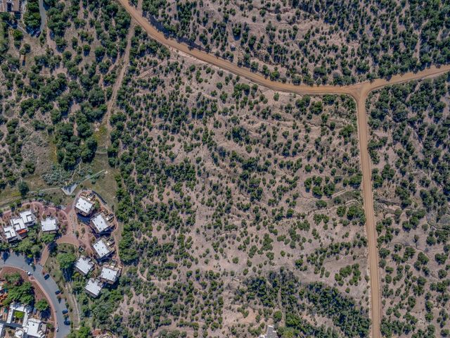 43 Calle Cielo, Santa Fe, NM 87506