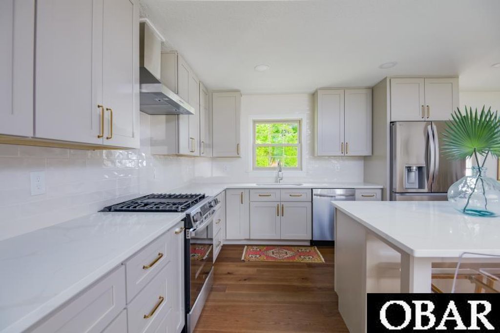 Image 12 of property listing at 128 Creefs Ridge Road lot 18, Manteo, NC 27954