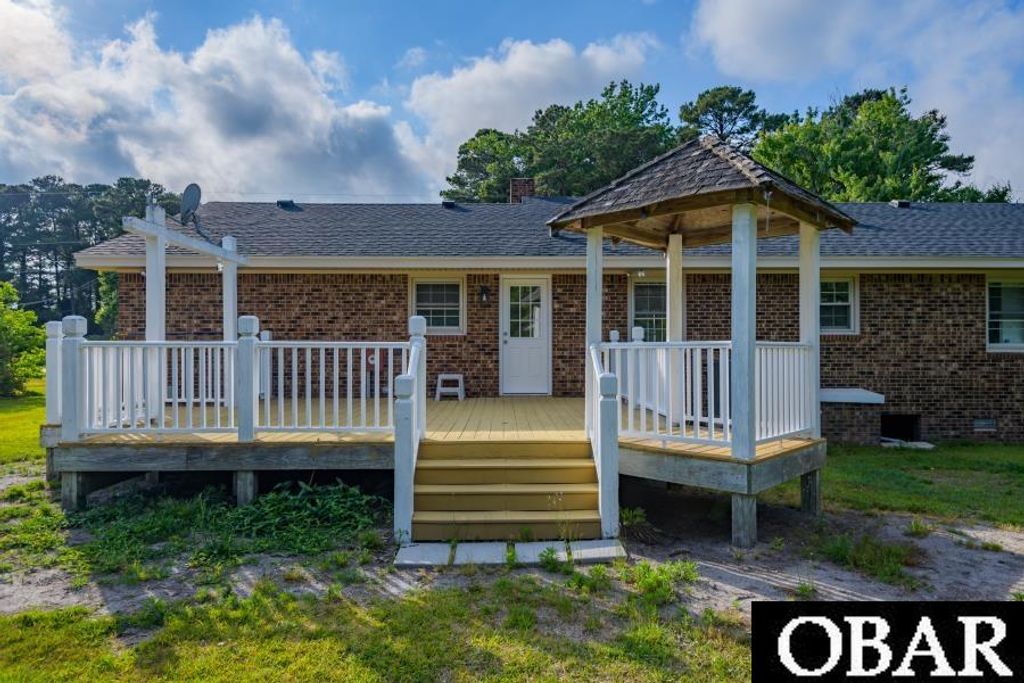 Image 49 of property listing at 128 Creefs Ridge Road lot 18, Manteo, NC 27954