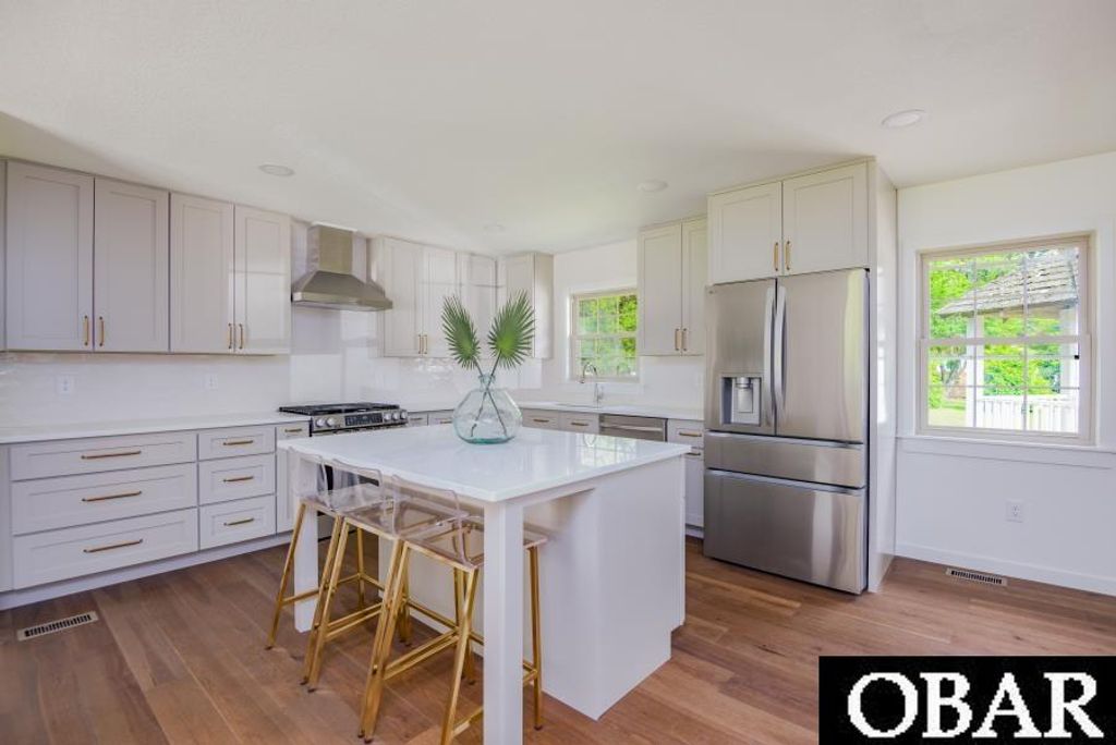 Image 10 of property listing at 128 Creefs Ridge Road lot 18, Manteo, NC 27954