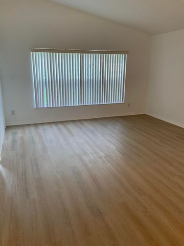 16323 SW 6th Street, Pembroke Pines, FL 33027