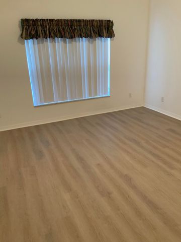 16323 SW 6th Street, Pembroke Pines, FL 33027