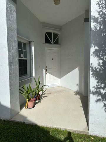 16323 SW 6th Street, Pembroke Pines, FL 33027